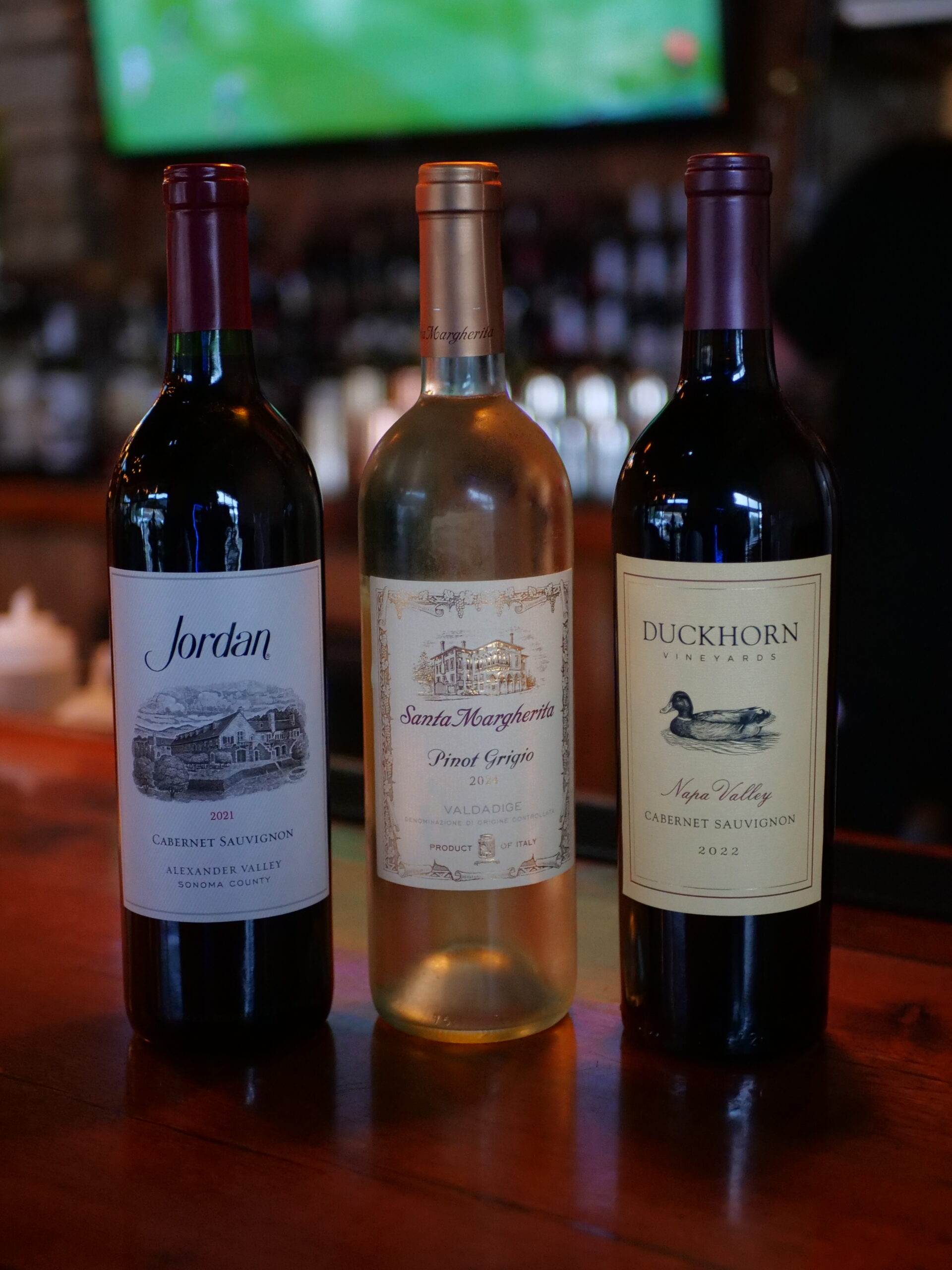 Elevate Your Evening with the Best Wine and Dinner St. Charles, IL Has to Offer